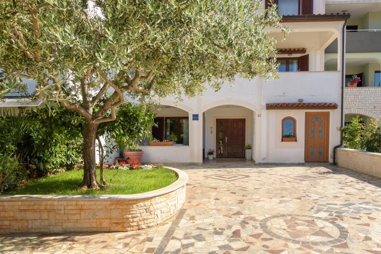 Apartments Dora Poreč Exteriér fotografie